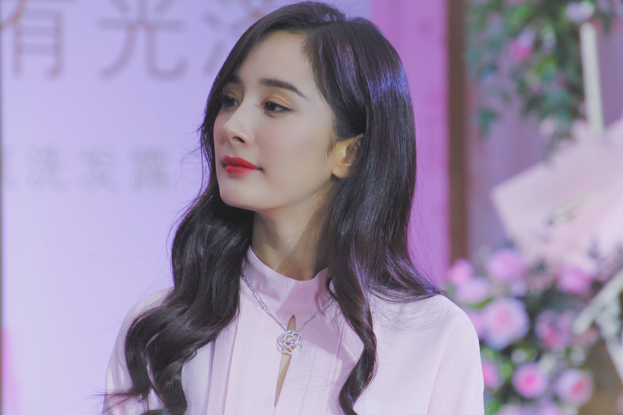 杨幂黑红小花_天涯明星黑料杨幂,_杨幂演技怎么样